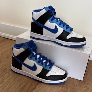 Nike High-Top Sneakers in White, Black & Blue